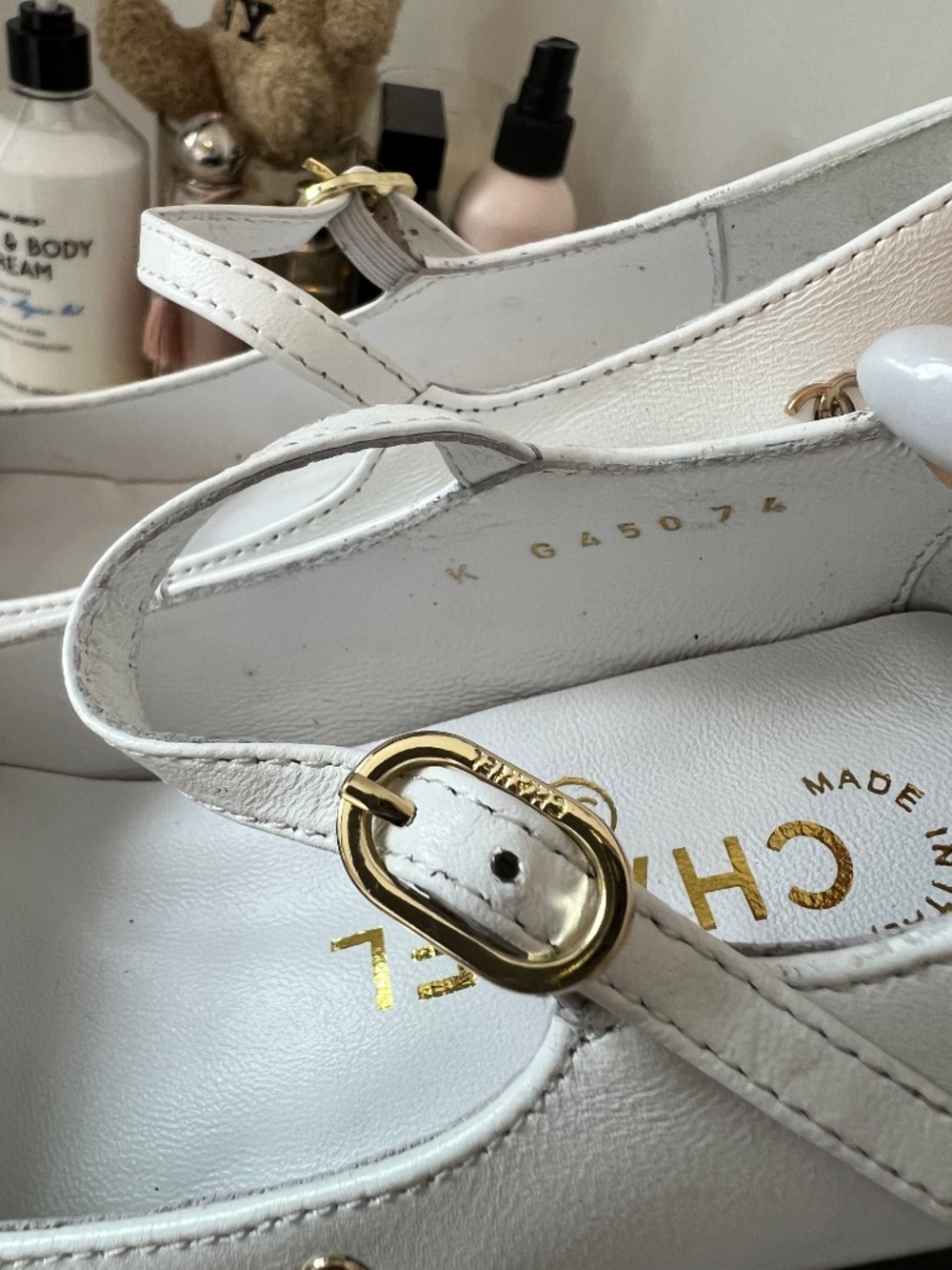 Chanel Patent Cap Toe Charms Mary Jane Pumps SZ 38 - Picture 10 of 10
